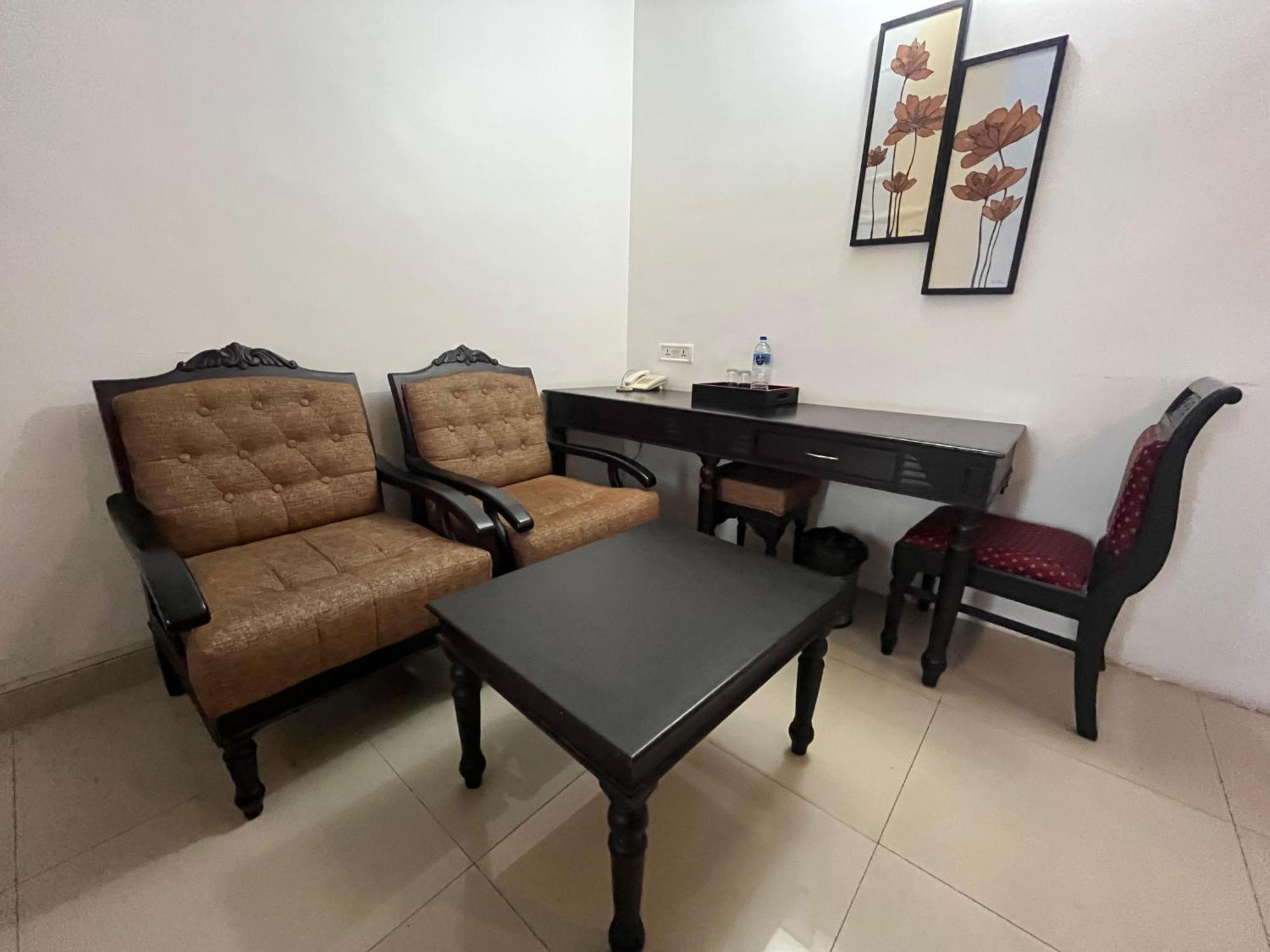 Gee Bee Palace Angamaly Exterior foto
